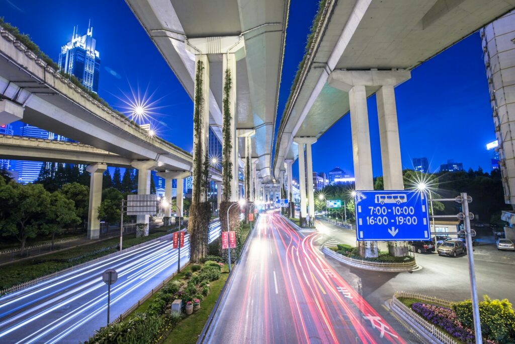 standar jalan umum, kelayakan jalan, perlengkapan jalan, keselamatan jalan, Malindo Mega Utama